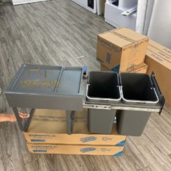 Thùng rác gắn cánh giảm chấn BR400 Eurogold 1